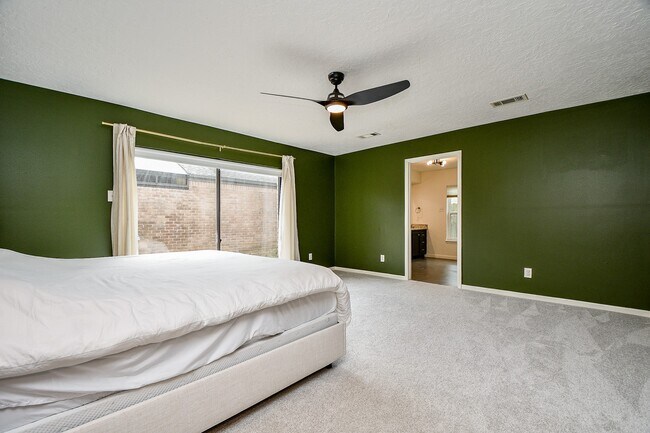Foto del edificio - 7711 Hopewell Ln