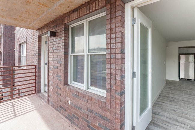 Foto del edificio - 106 Remsen Ave