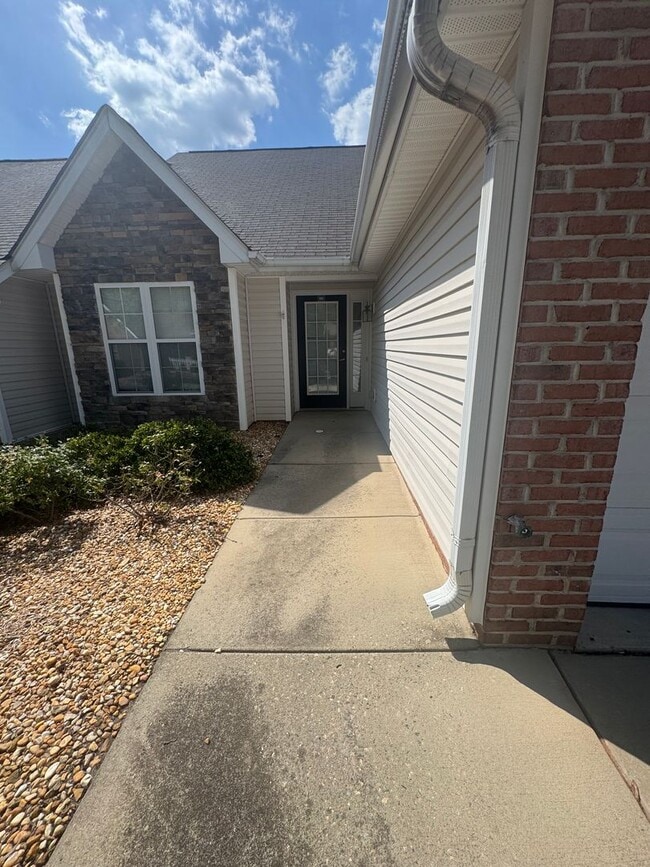 Building Photo - 11371 Clubhaven Pl