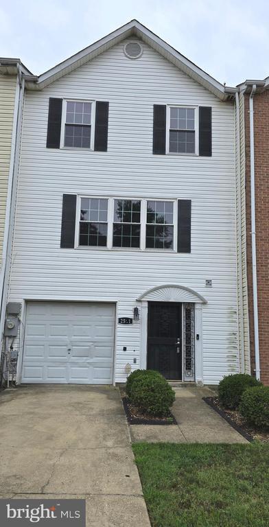 Building Photo - 2551 Markham Ln