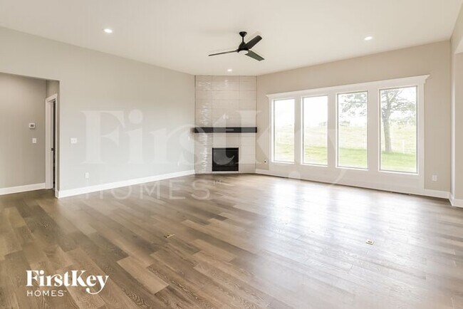 Building Photo - 2513 Windmill Drive