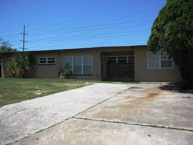 Photo - 2108 Emeralda Rd House