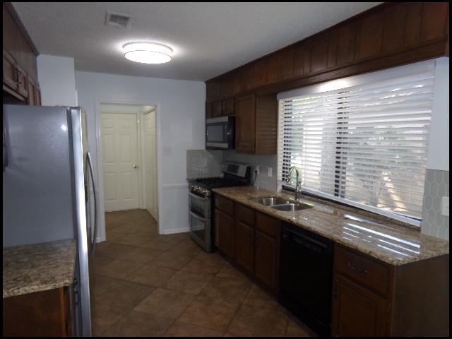 Foto del edificio - 1411 Old Forge Dr