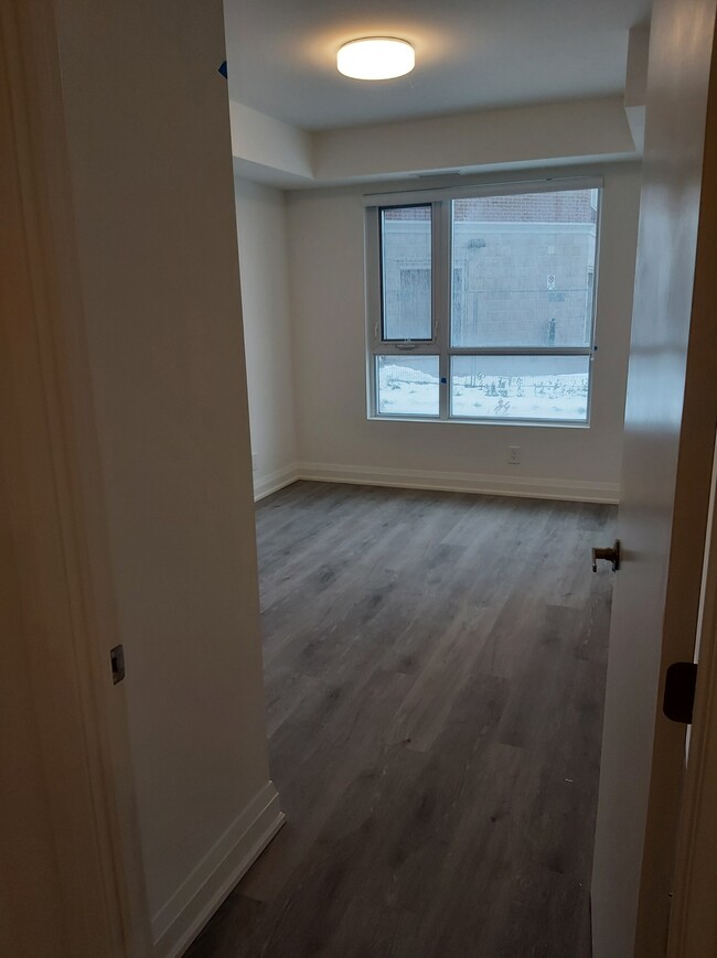 Photo du bâtiment - Modern Living Spacious Condo (2 Bed, 2 Bath)