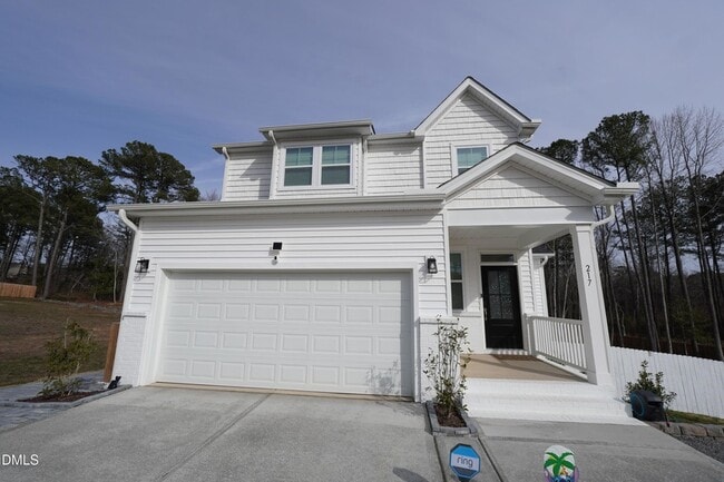 Foto del edificio - 217 Beacon Hl Rd