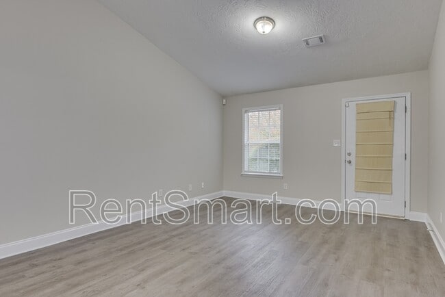 Building Photo - 318 Browning Dr