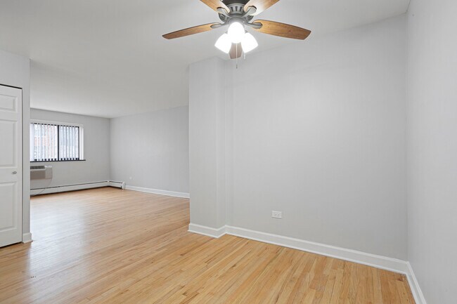 Foto del edificio - 6758 N Sheridan Rd