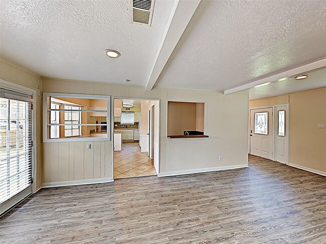 Foto del edificio - 22731 River Birch Drive