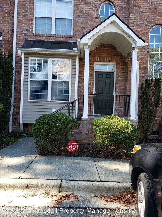 Primary Photo - 2 br, 2.5 bath House - 38 Scottish Lane