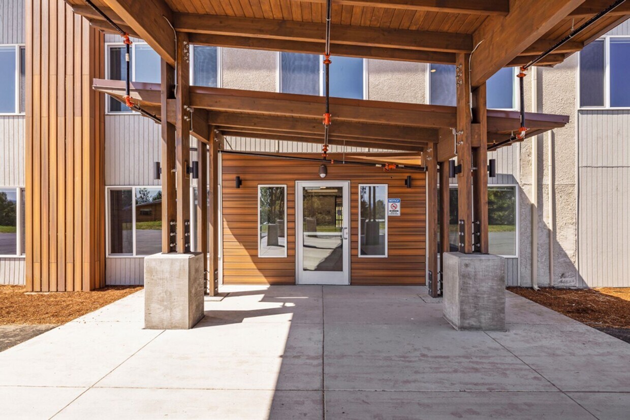 Foto principal - Desired 1 Bed 1 Bath with Great Views in a...