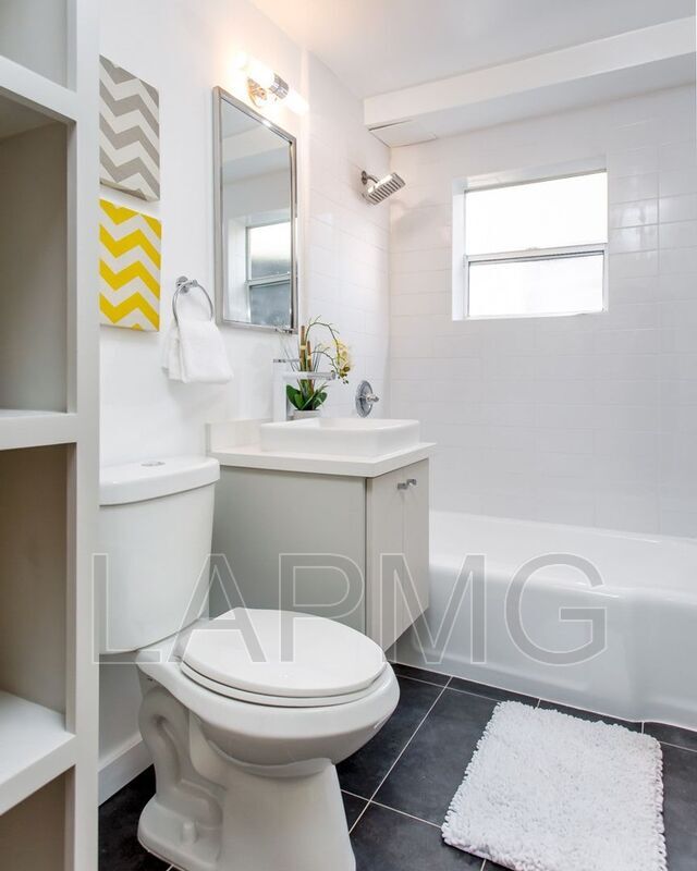 Building Photo - 1159 1/2 Bellevue Ave