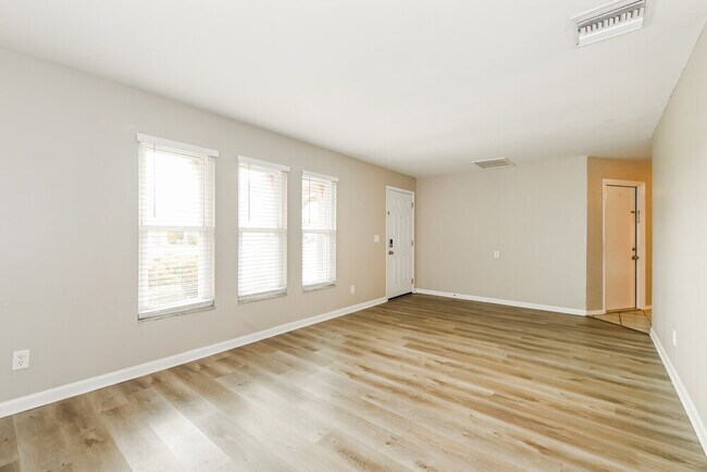 Foto del edificio - 923 SE 19th St