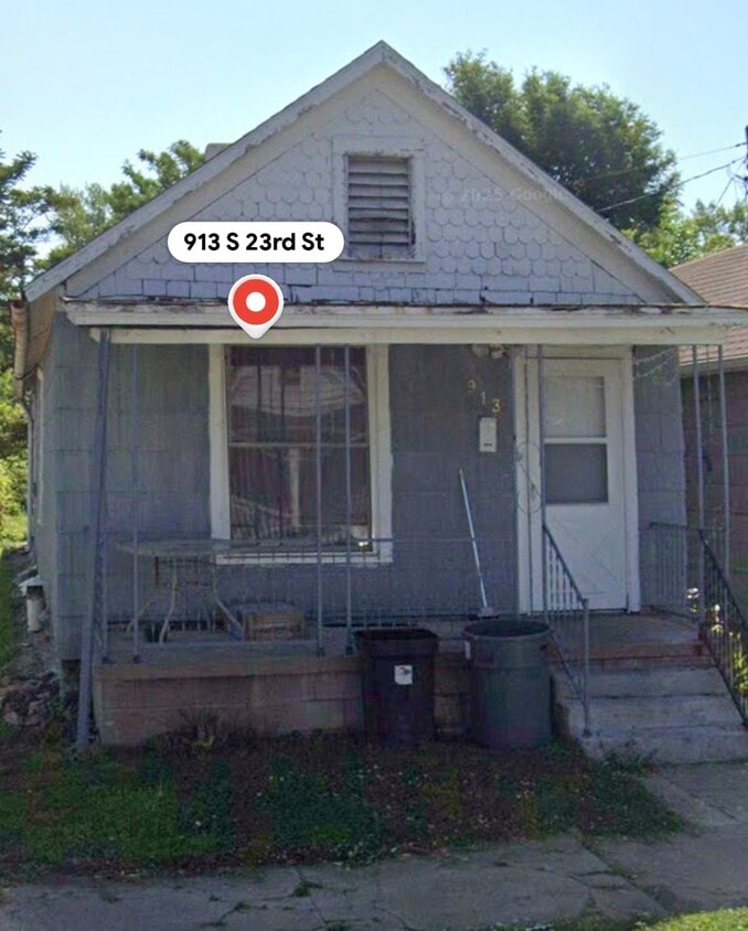 Building Photo - 913 S 23rd St