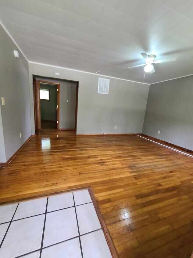 Foto del edificio - 2Bedroom/1Bath duplex