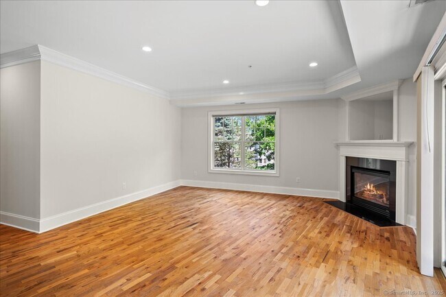 Building Photo - 21 Seir Hill Rd