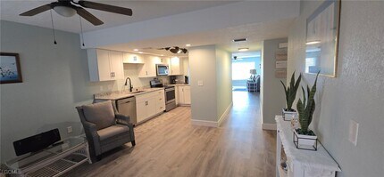 Building Photo - 434 Tudor Dr