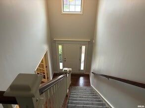 Building Photo - 2315 W Paddington Ct