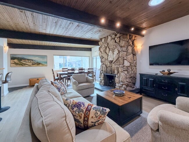 Building Photo - 1327D | The Sea Bum Sanctuary | Monthly Fu...