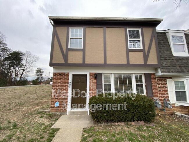 Foto del edificio - 1000 James Madison Cir