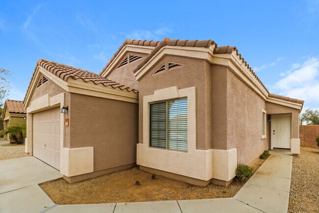 Building Photo - 14715 N 124th Ave