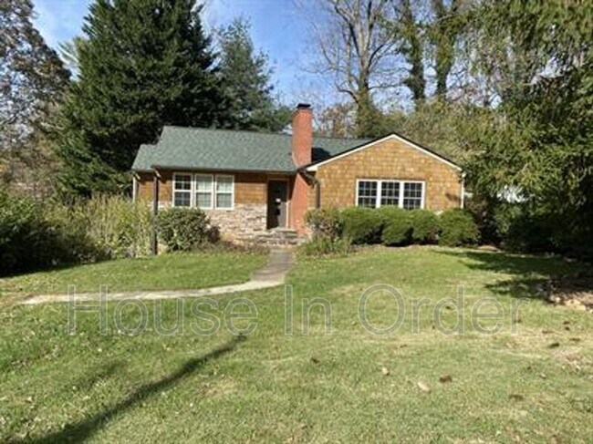 Foto del edificio - 103 Cedar Ln