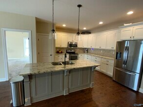 Building Photo - 111 Fawn Forest Dr