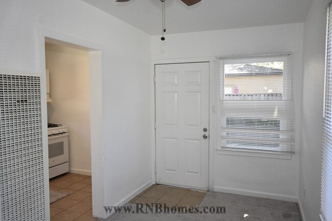 Building Photo - 751 5th St