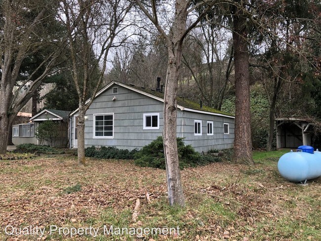 Building Photo - 2 br, 1 bath House - 2312 S Pacific Hwy
