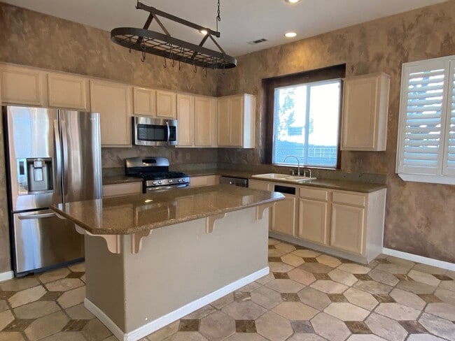 Building Photo - 9780 Shadowstone Ct