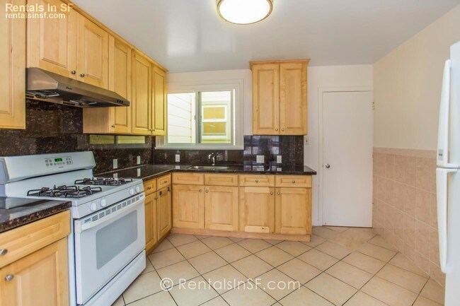 Building Photo - 3139 Noriega St