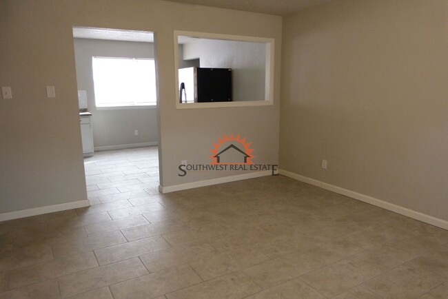 Foto del edificio - Nicely updated 3 bedroom 1 bath house