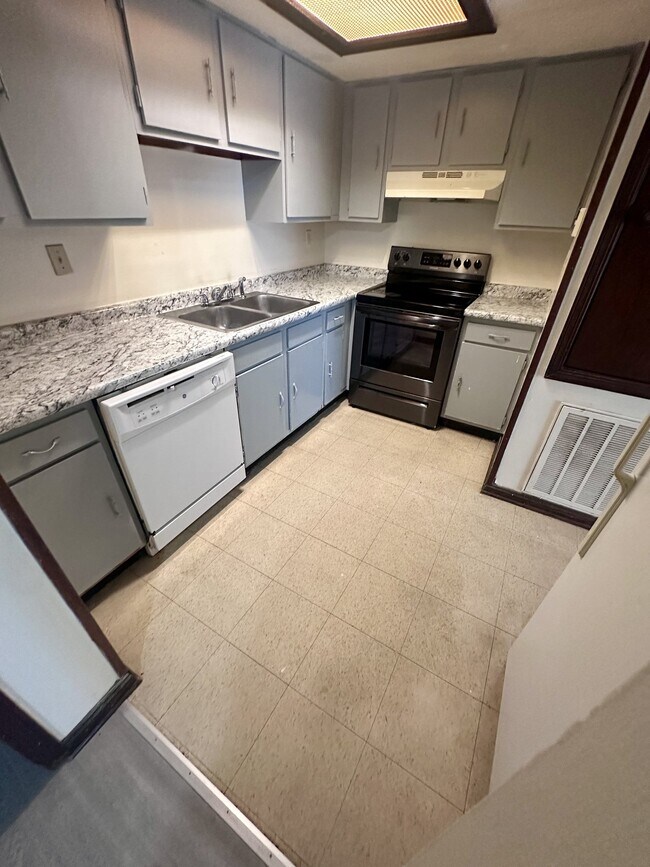 Foto del edificio - 1628 Alexander Ct