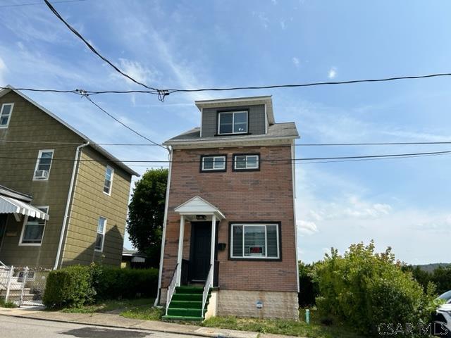 Primary Photo - 266 Ripple Ave