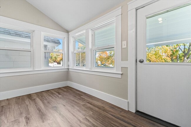 Foto del edificio - 378 S Mammoth Rd