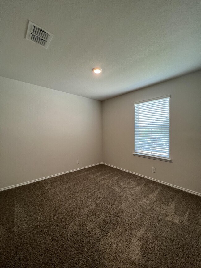 Building Photo - 15315 Shortwing