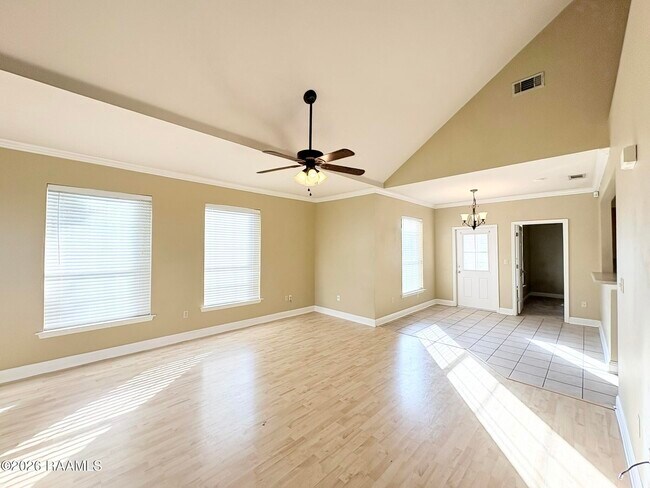 Foto del edificio - 4441 Burbank Dr