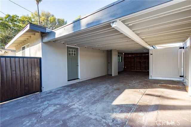 Primary Photo - 6256 Tampa Ave