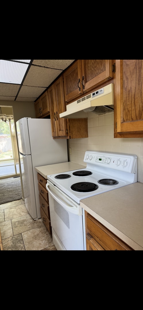 Building Photo - Adorable home in Paramount!!! 3/1/1 CH/A