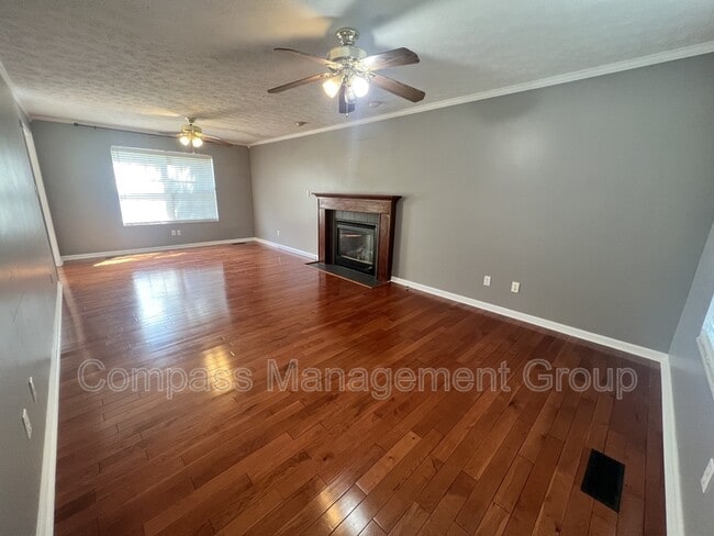 Foto del edificio - 5812 San Cristebal Ln