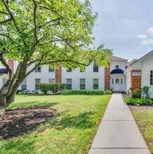 Building Photo - 5S565 Paxton Dr