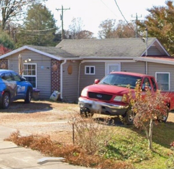 Foto del edificio - 556 E Yancey St