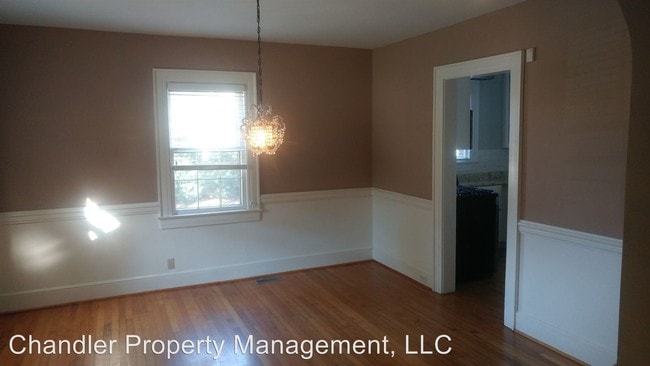 Building Photo - 3 br, 2 bath House - 710 Massachusetts Ave