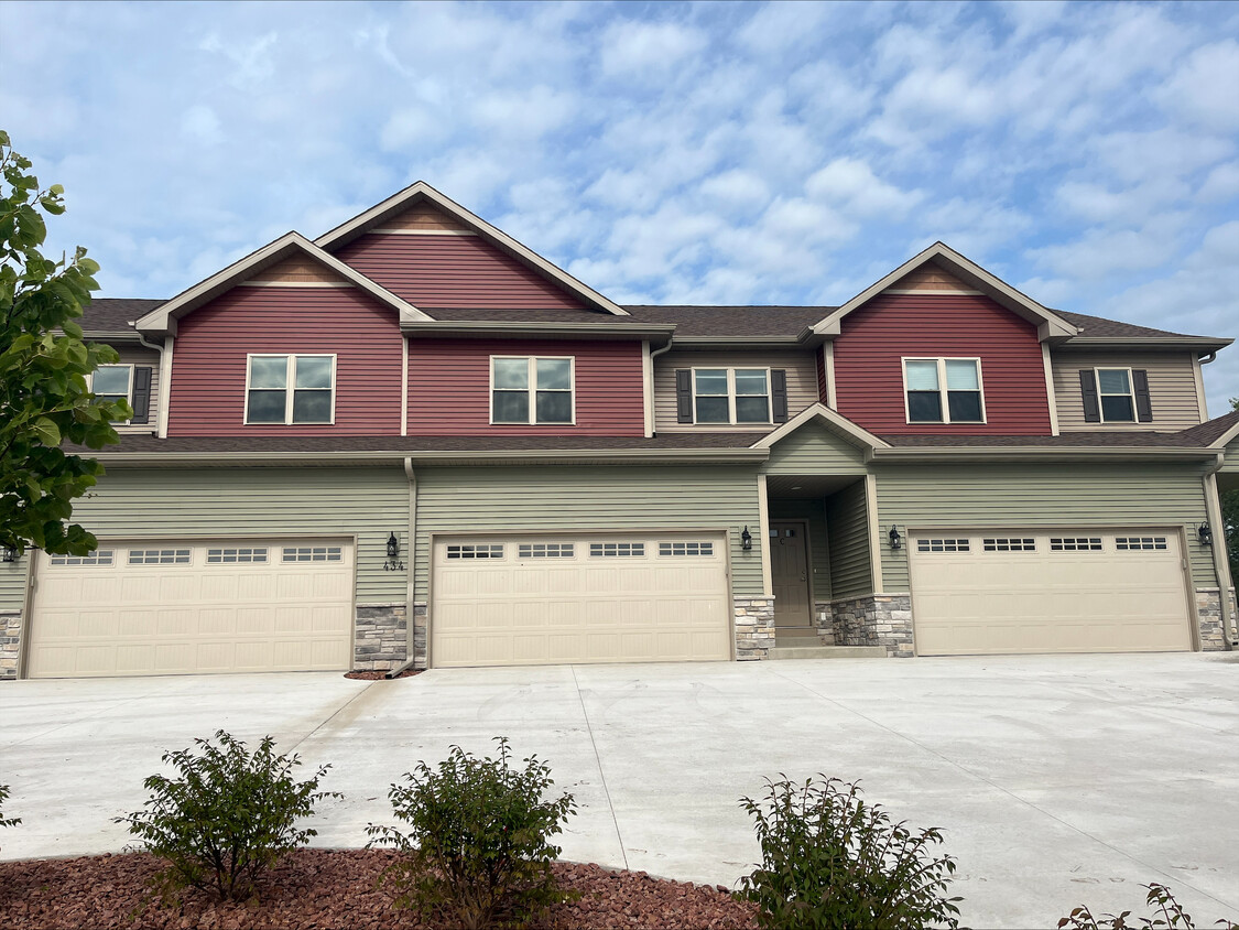 Primary Photo - Autumn Ridge Apartment Homes