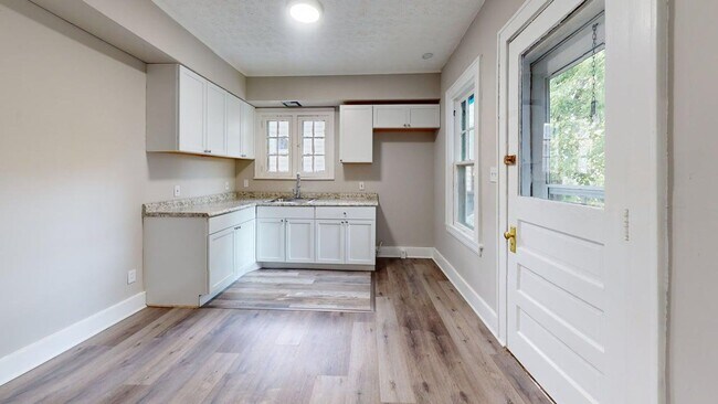 Interior Photo - 294 Madison Ave