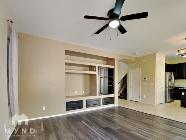 Foto del edificio - 2534 W Old Paint Trail