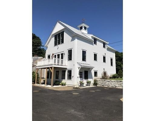 Building Photo - 295 St George St