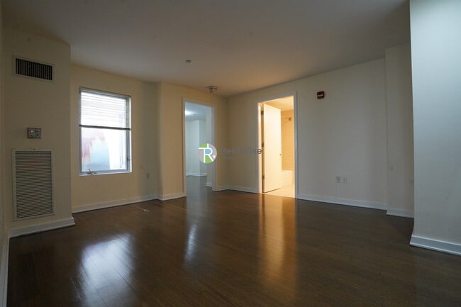 Photo - 40 Boylston St Apartment