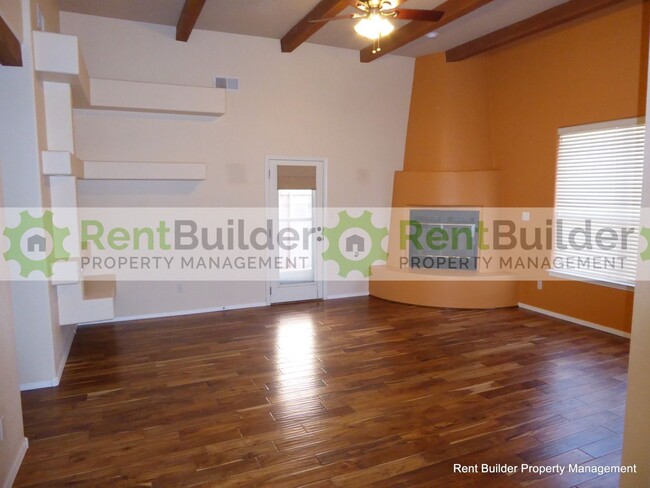 Building Photo - Lease Pending - Please apply at your own d...