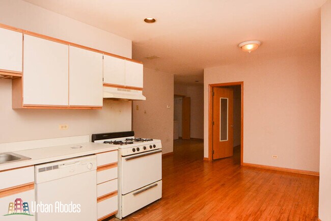 Foto del edificio - 1224 W Belmont Ave