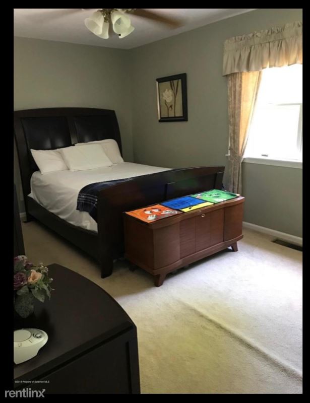 Building Photo - 3 br, 2.5 bath Townhome - 107 Junction Ave.